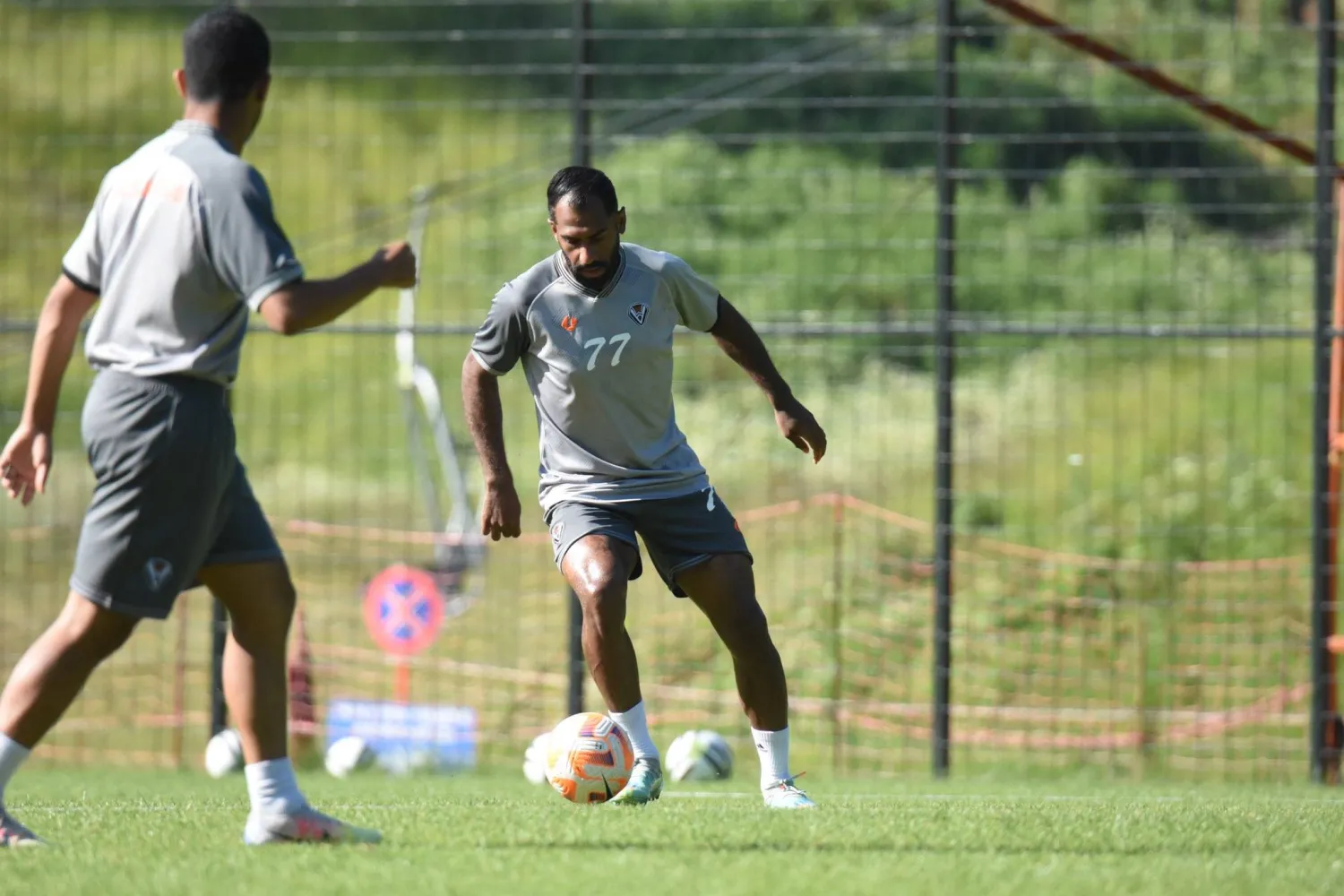 من معسكر الصفا الخارجي استعدادا للموسم الجديد (الشرق الأوسط)