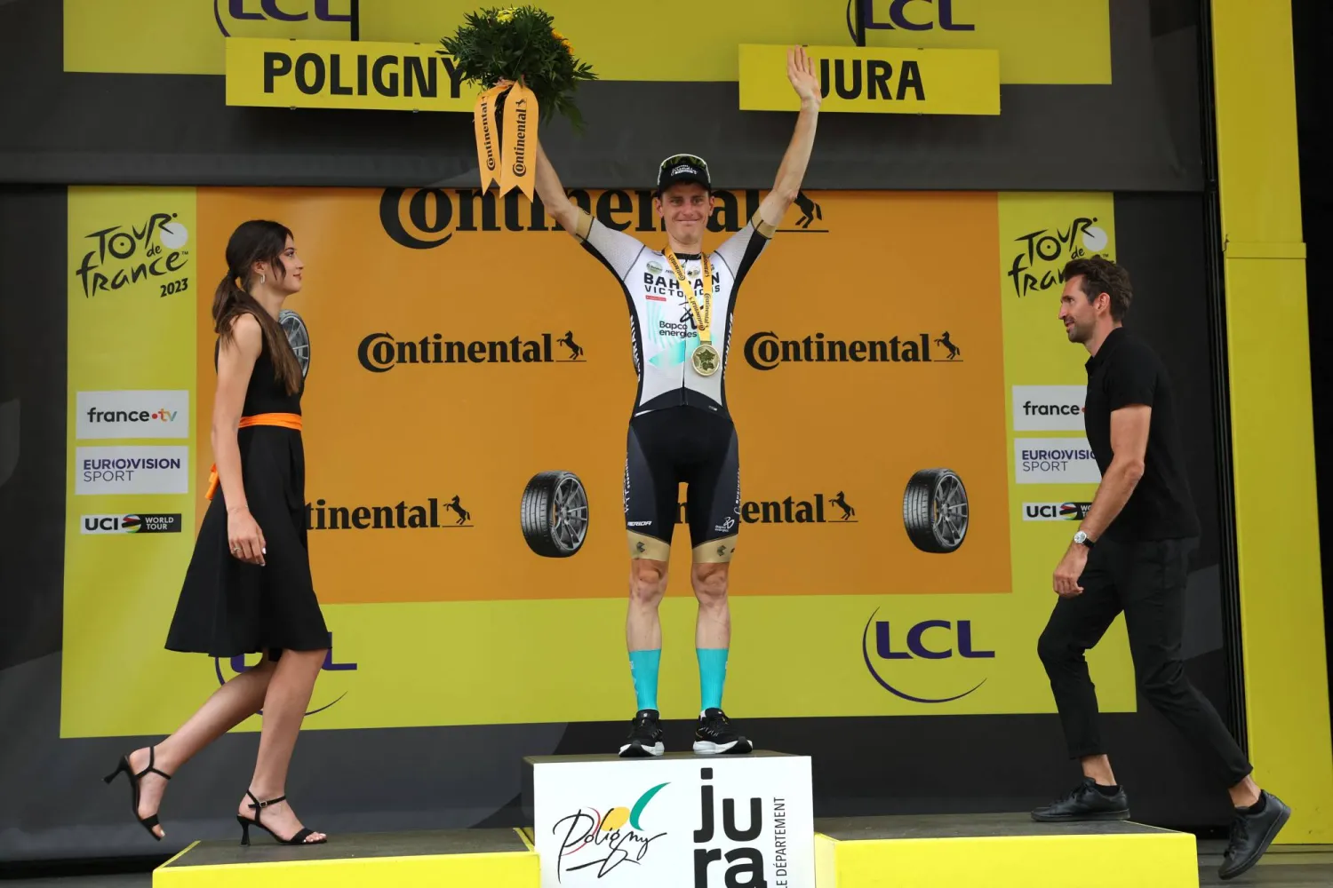 السلوفيني ماتّي موهوريتش من فريق البحرين تصدر المرحلة التاسعة عشرة (أ.ف.ب)