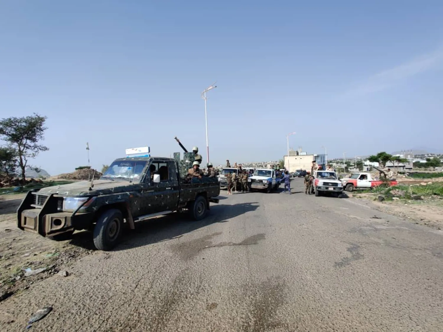 تمكنت أجهزة الأمن في تعز من ضبط المتهمين بقتل الموظف الأممي (تويتر)