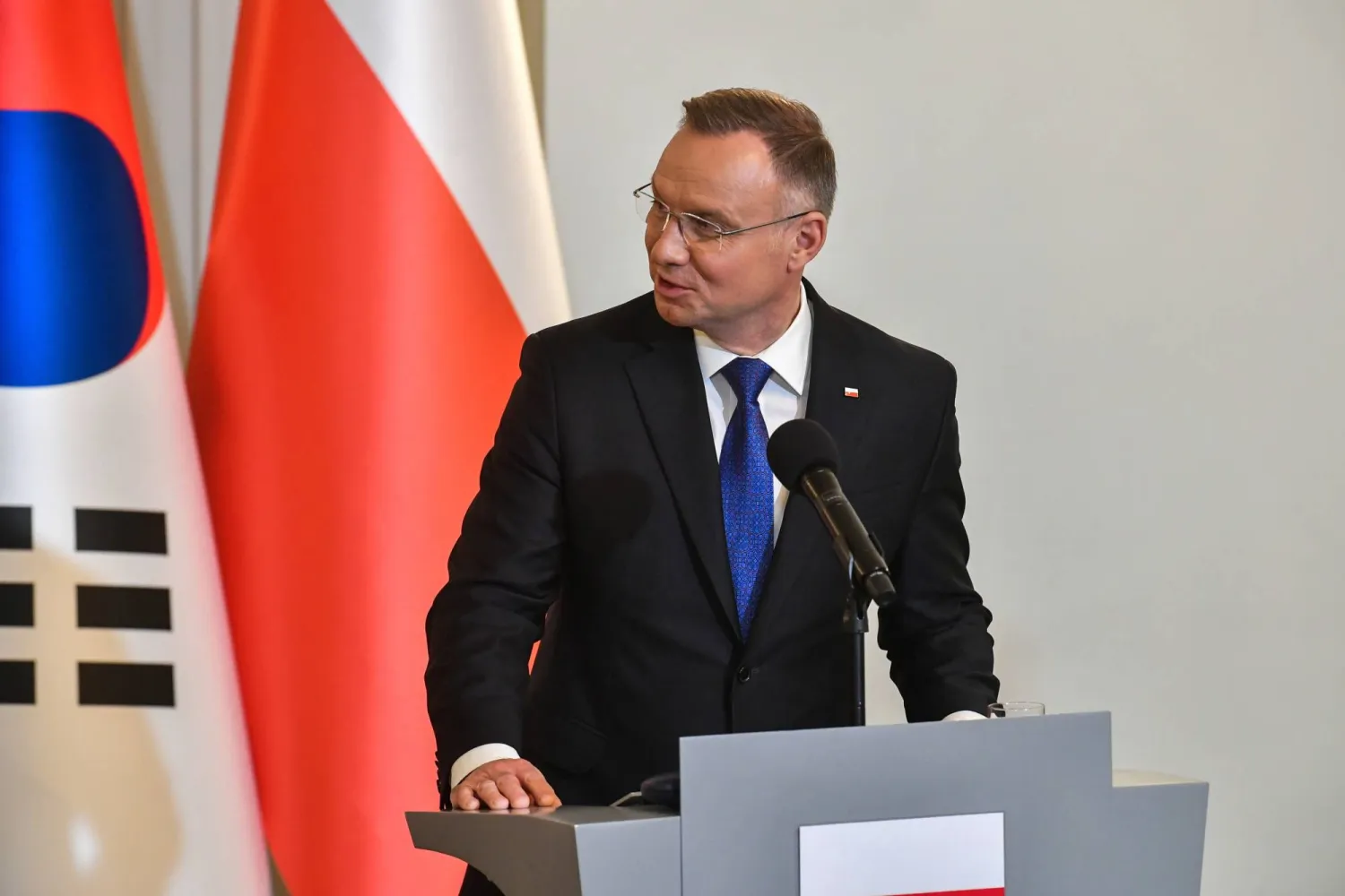 الرئيس البولندي دودا (إ.ب.أ)