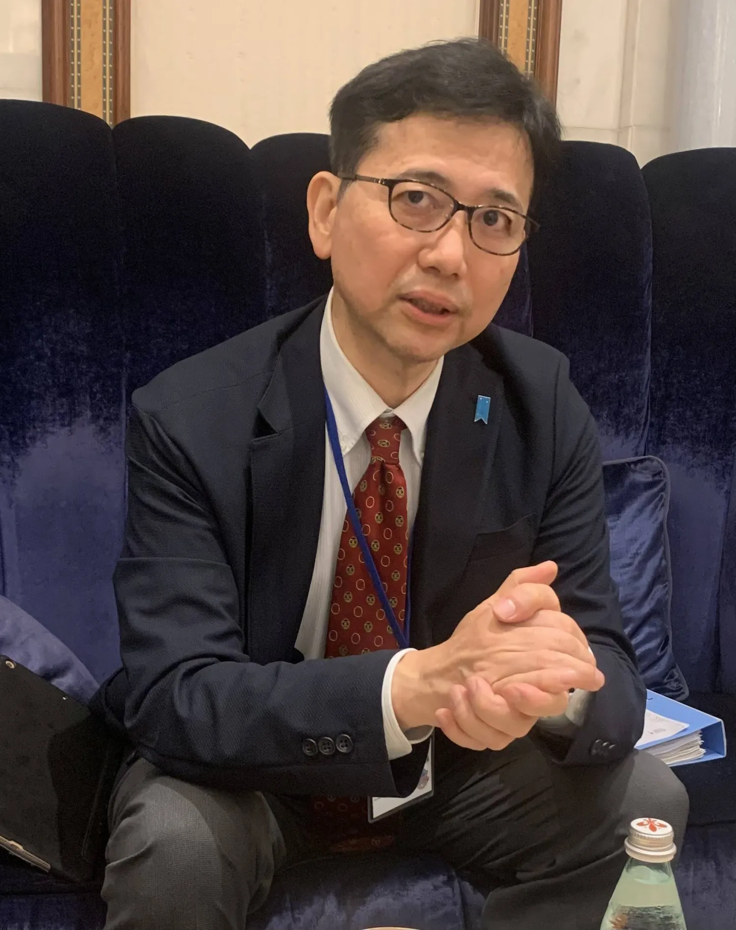 نوريوكي شيكاتا أمين «مجلس الوزراء» الياباني (تصوير: غازي مهدي)