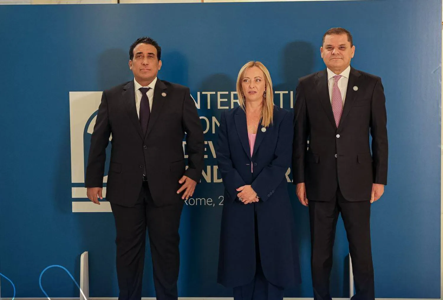 رئيسة الوزراء الإيطالية ميلوني تتوسط المنفي والدبيبة فى مؤتمر روما الدولي للهجرة غير المشروعة (المجلس الرئاسي الليبي)