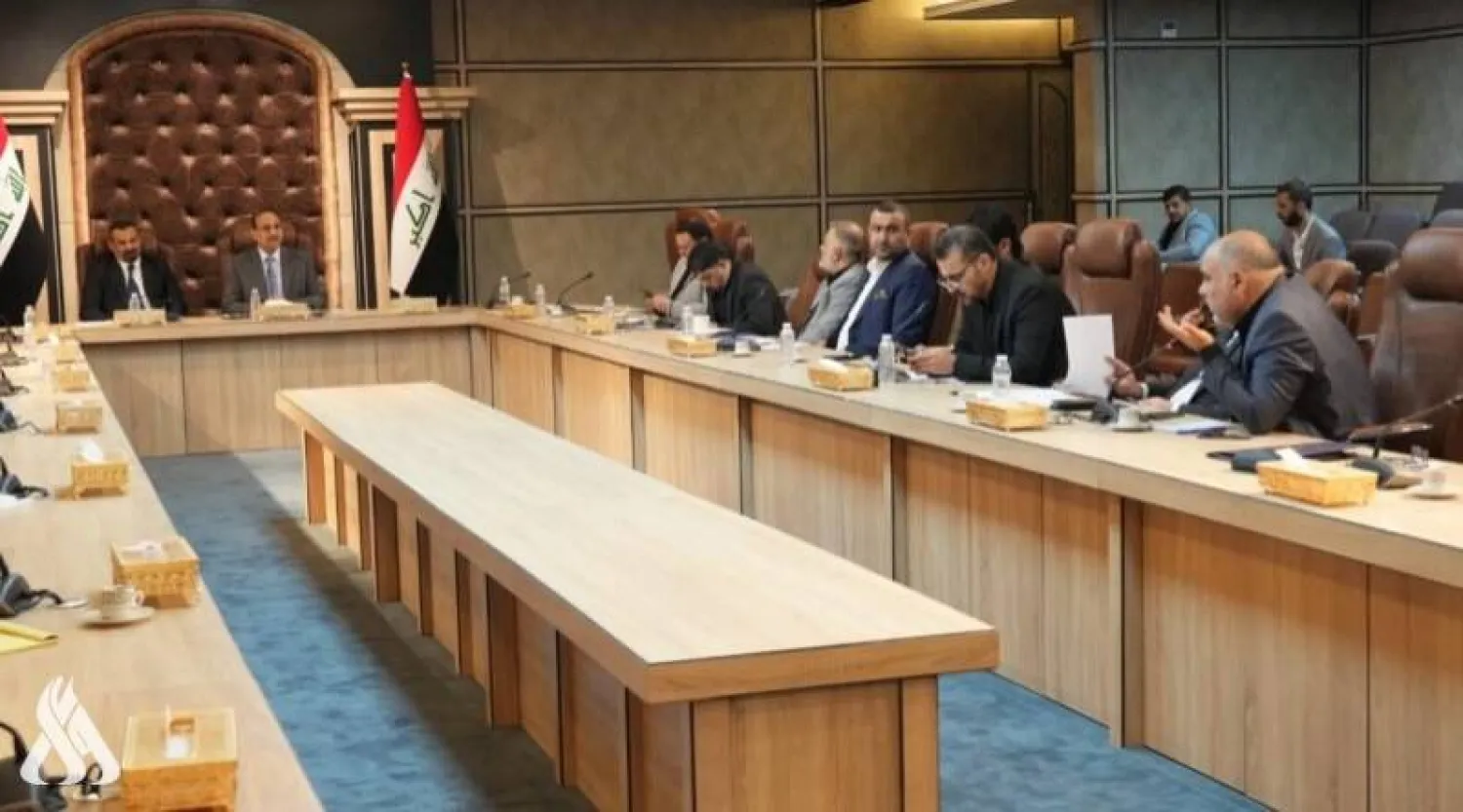 محافظ المصرف المركزي يتحدث أمام اللجنة المالية النيابية عن صرف الدولار (وكالة أنباء العراق)