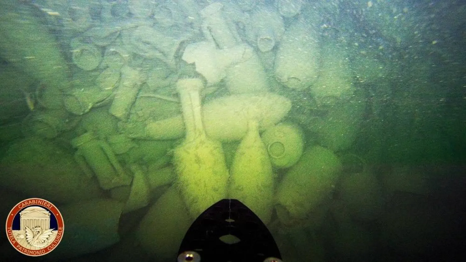 A view of amphorae found by Carabinieri Command for the Protection of Cultural Heritage in a wreck of an ancient Roman cargo ship at the bottom of the sea in Civitavecchia, near Rome, Italy, July 25, 2023. (Carabinieri/Handout via Reuters) 
