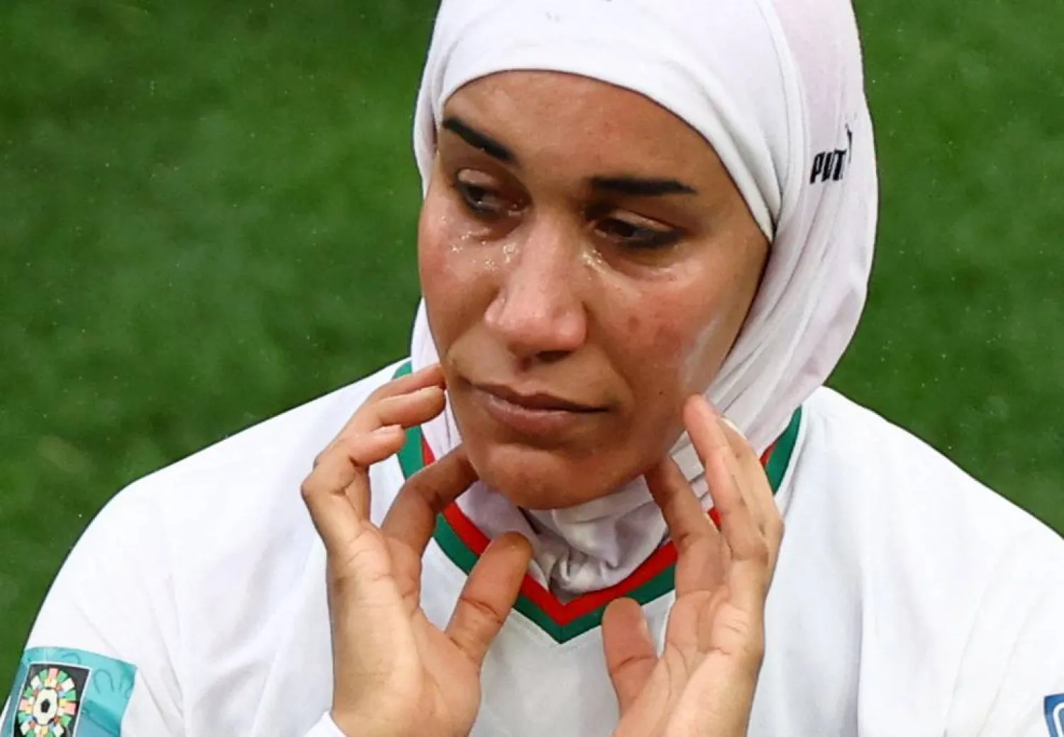 نهيلة بنزينة بكت بعد الفوز الكبير للمغرب (رويترز)