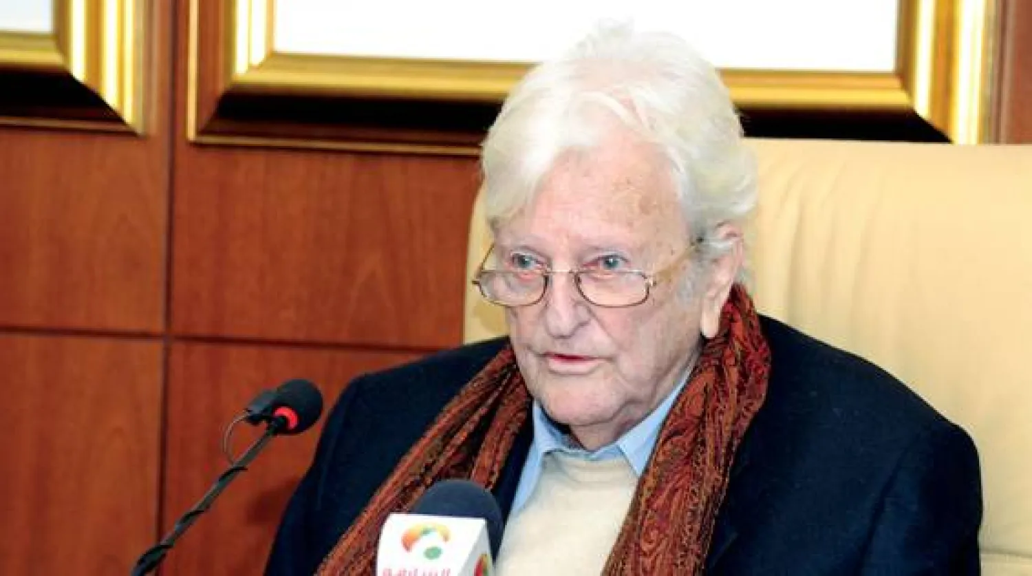 دينيس جونسون ديفيز