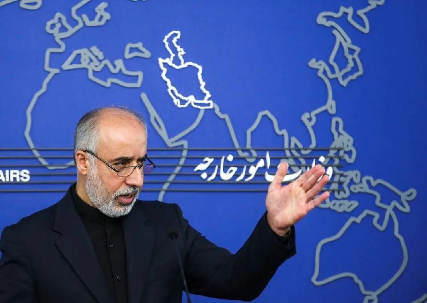 كنعاني خلال مؤتمر صحافي اليوم (فارس)