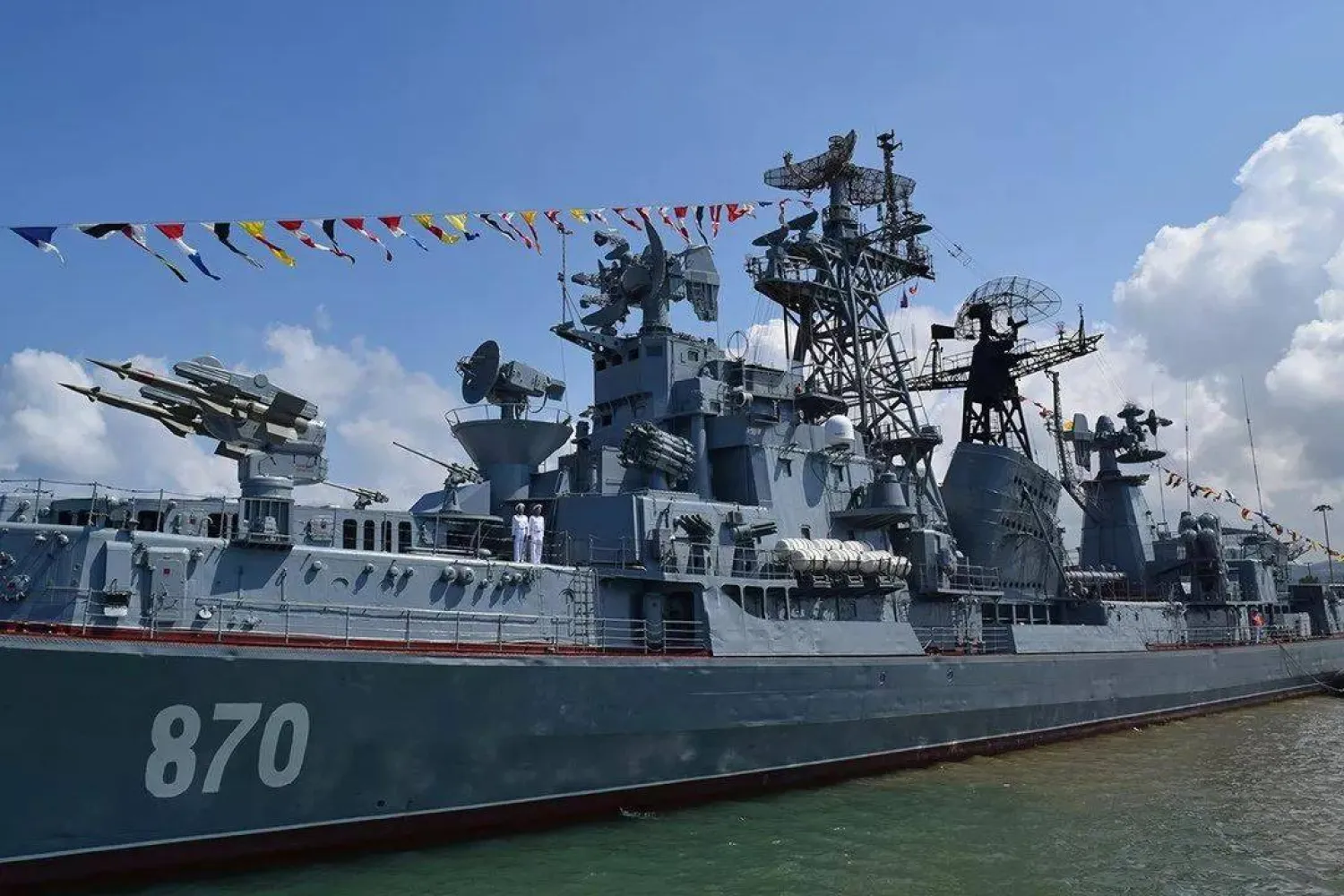 من الاستعراض البحري للأسطول الروسي الأخير في ميناء طرطوس على الساحل السوري (الدفاع الروسية)