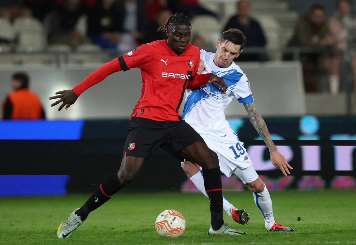 ليسلي أوغوتشوكوو (رويترز)