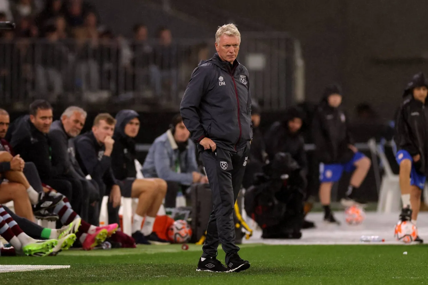 وستهام يعيش حالة من الفوضى قبل بداية الموسم الجديد