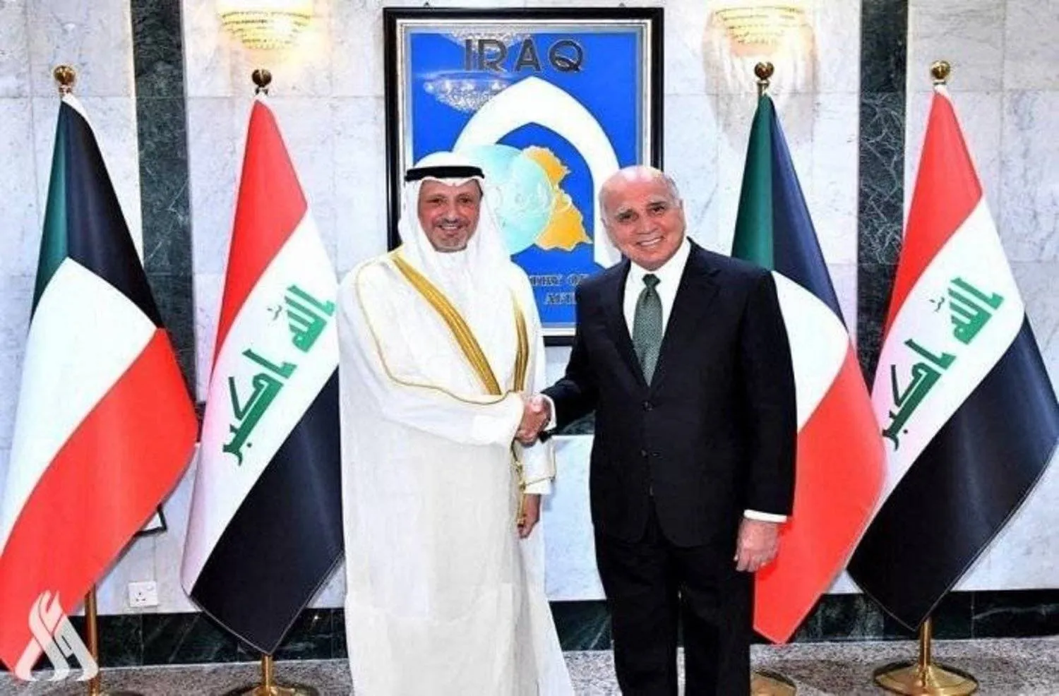 The foreign ministers of Iraq and Kuwait during their recent meeting in Baghdad (Iraqi news agency)
