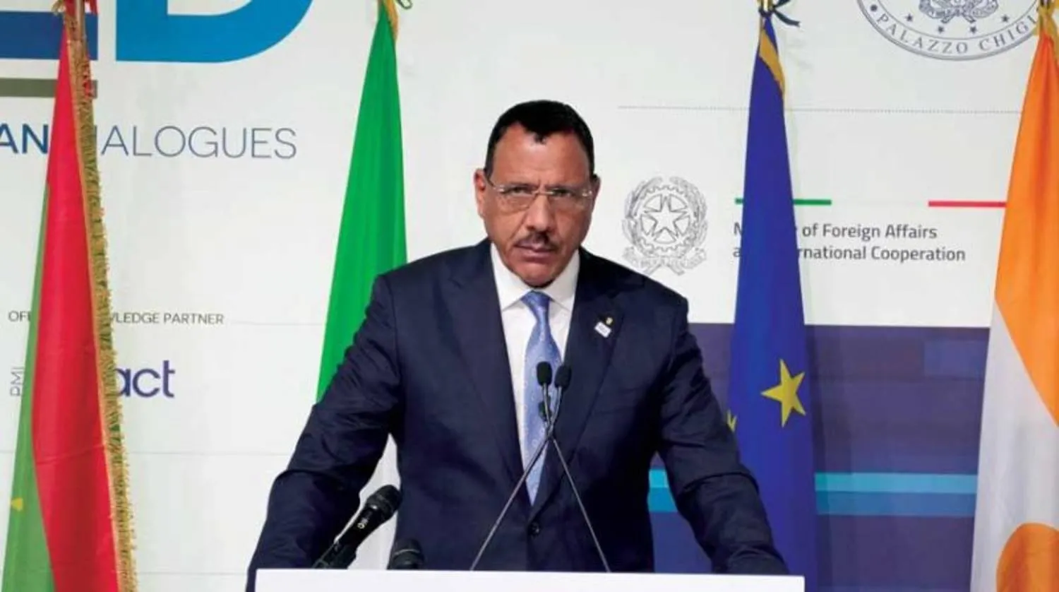 رئيس النيجر محمد بازوم (أ.ب)