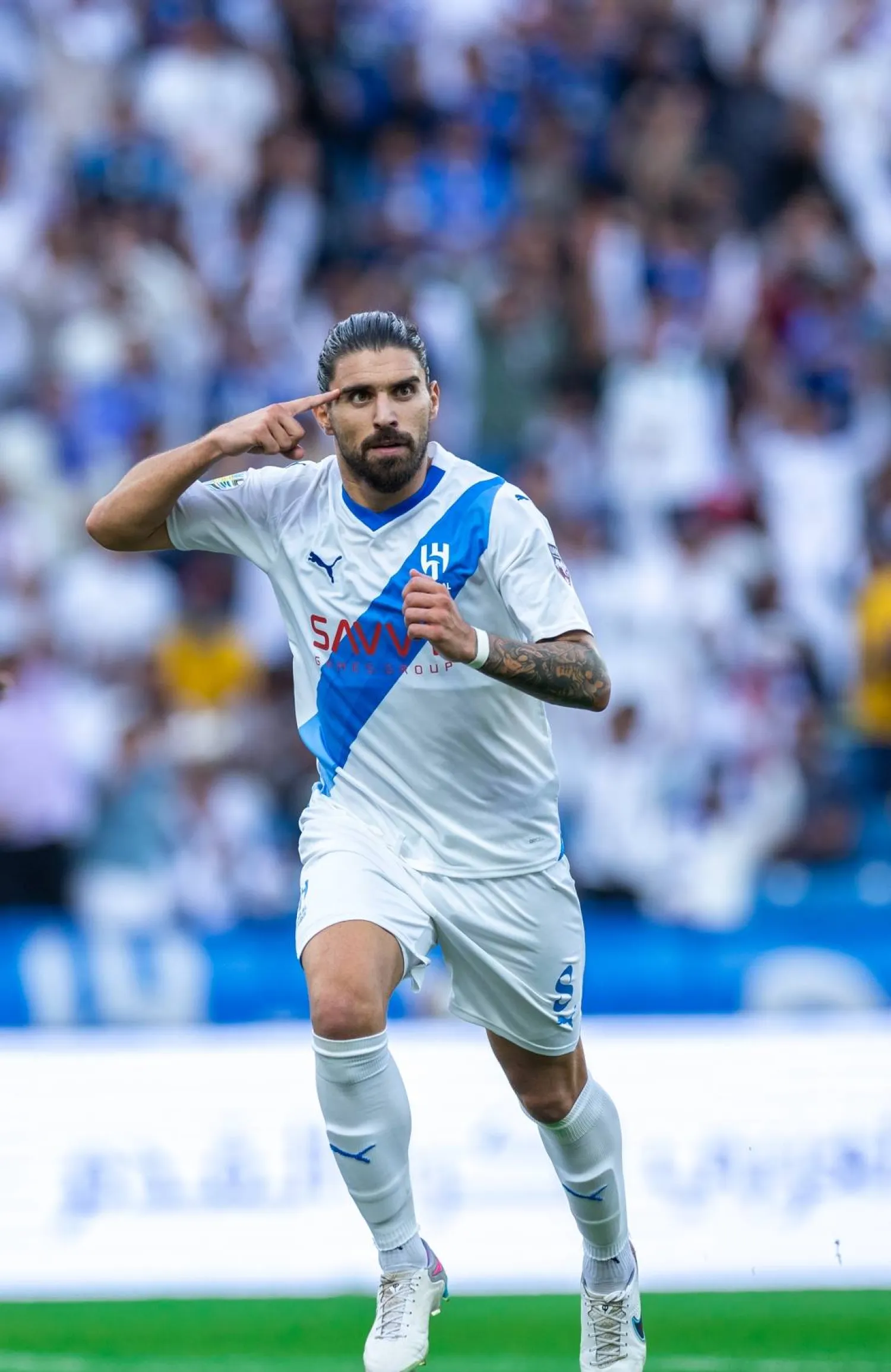 نيفيز أحد أهم الأوراق الهلالية في المباراة "نادي الهلال"