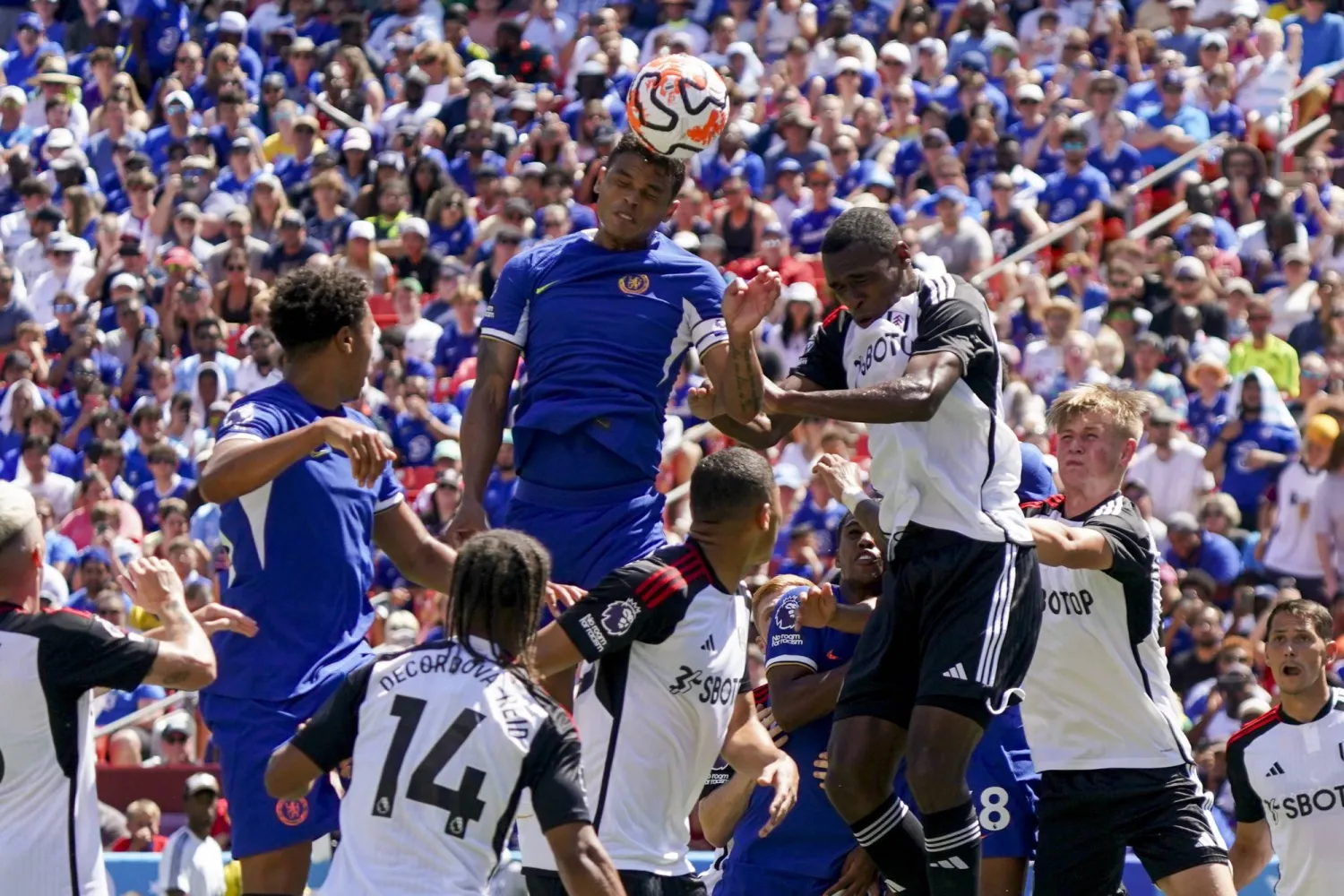 تشيلسي في مواجهة ودية مع فولهام ضمن استعدادات الفريقين للموسم الجديد (إ.ب.أ)