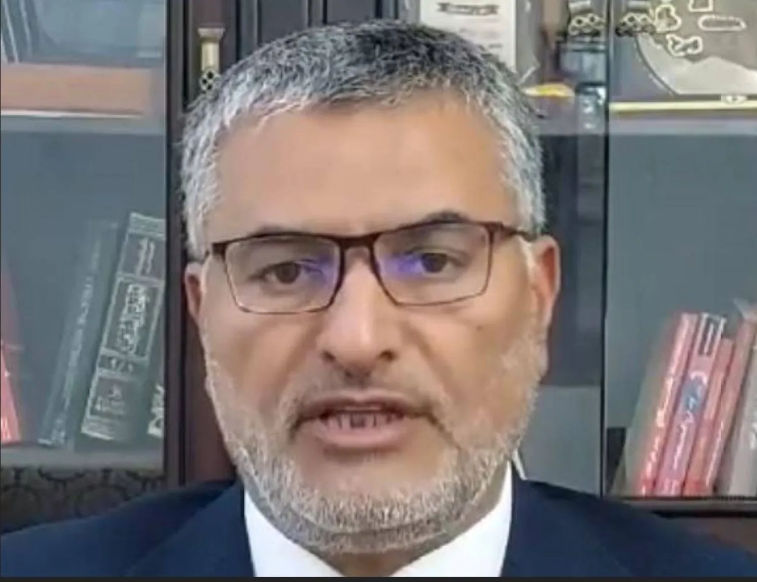 محمد تكالة الرئيس الجديد للمجلس الأعلى للدولة في ليبيا (الصورة من مقطع فيديو)