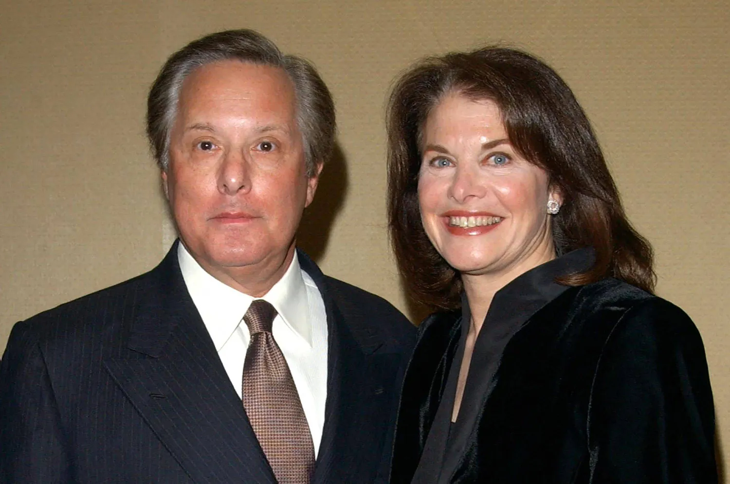 المخرج وليام فريدكين وزوجته الممثلة السابقة والمنتجة شيري لانسينغ (أ.ف.ب)