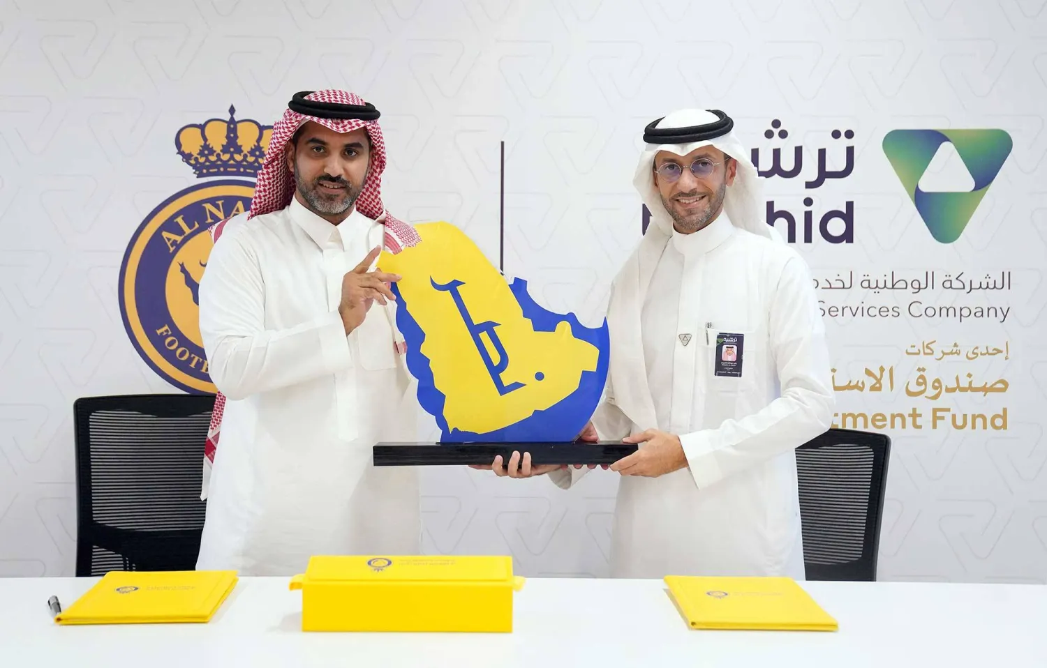 جانب من مراسم توقيع شركة ترشيد ونادي النصر بحضور الغريري والغامدي (ترشيد)