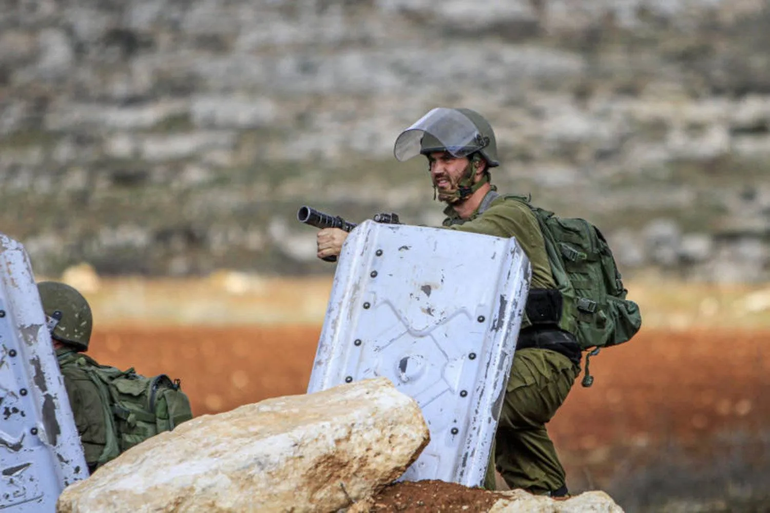 File photo: An Israeli soldier during clashes with Palestinians (dpa)
