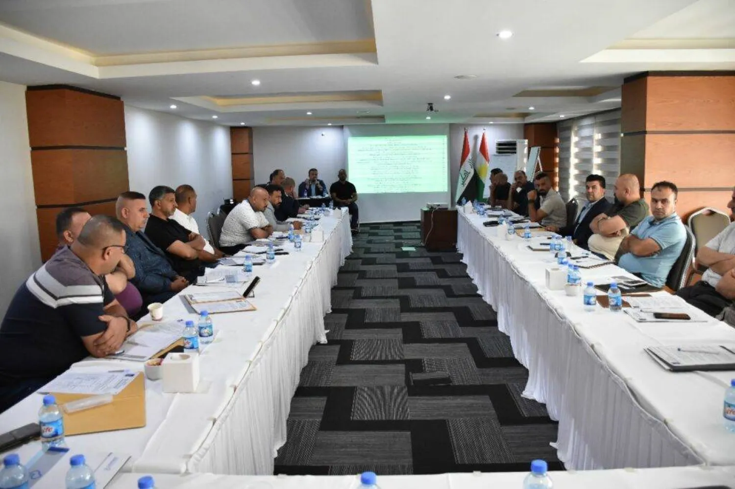 صورة نشرها موقع مفوضية الانتخابات العراقية من اجتماع تحضيري لإجراء الانتخابات المحلية