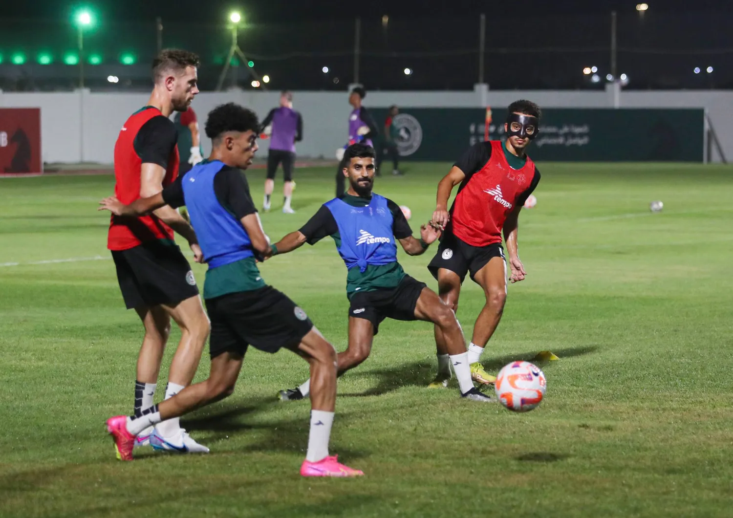 من تدريبات الاتفاق الأخيرة استعداداً لملاقاة النصر (نادي الاتفاق)