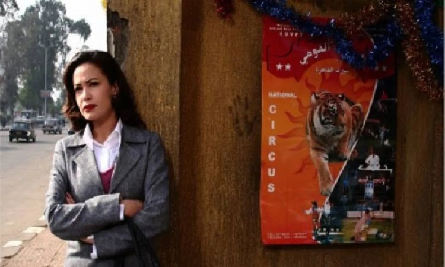 هند صبري في شخصية مذيعة الراديو التي تقدمها عبر فيلم «جنينة الأسماك» (الشركة المنتجة)