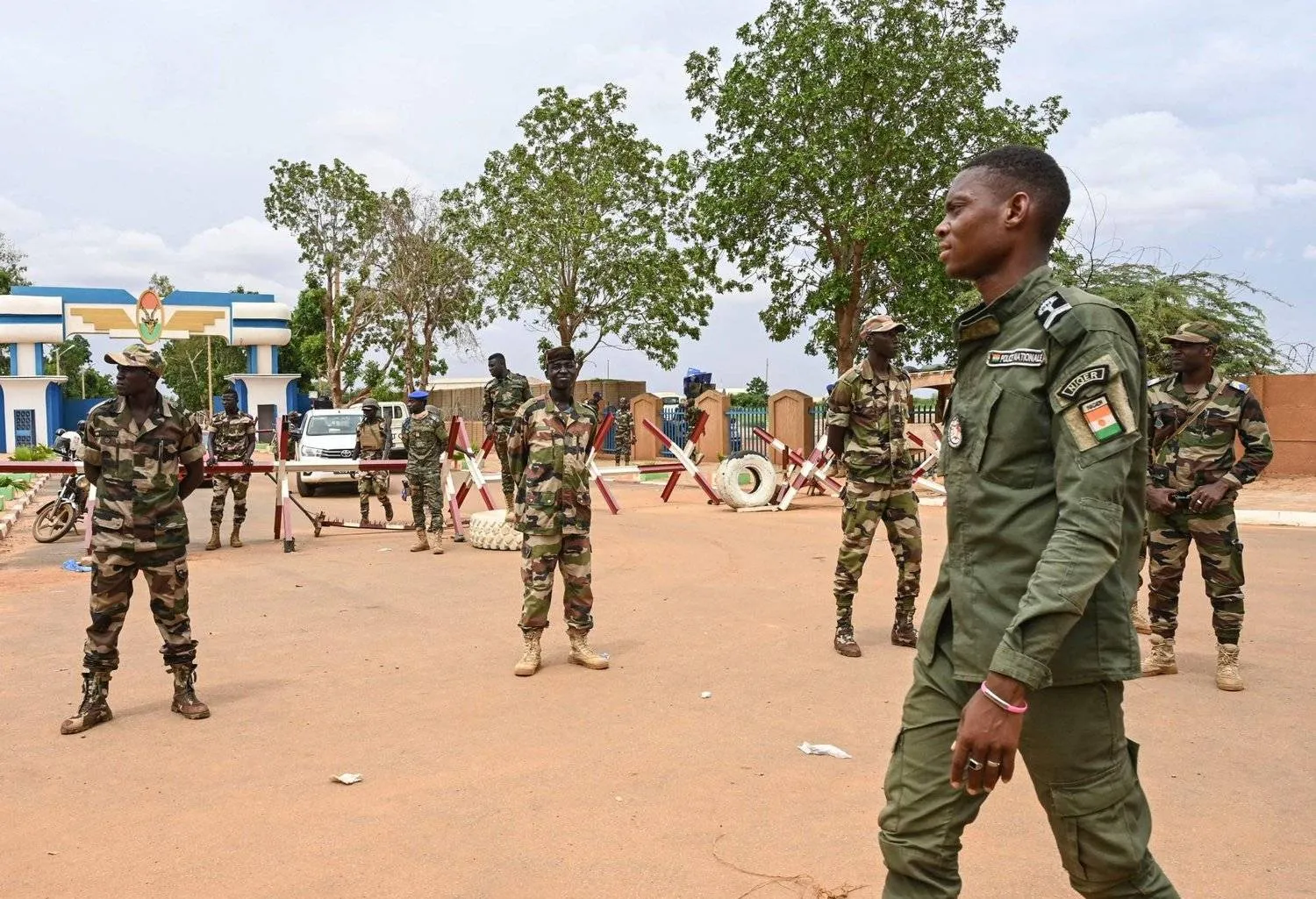 Nigerien soldiers are seen in Niamey during pro-coup rallies. (AFP file photo)