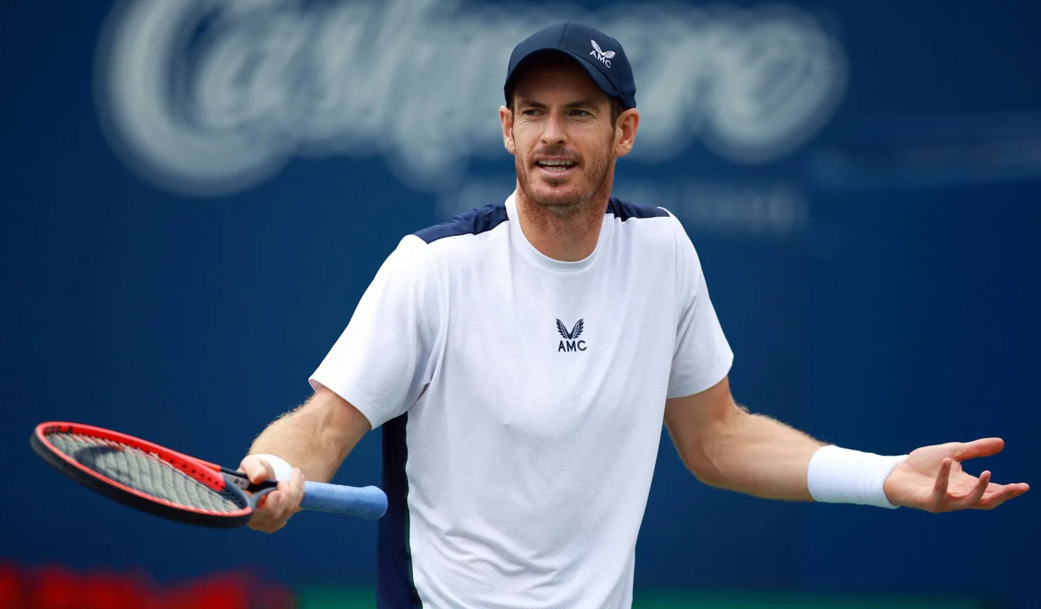 أندي موراي أبدى استياءه من مباريات التنس التي تقام ليلاً (أ.ف.ب)