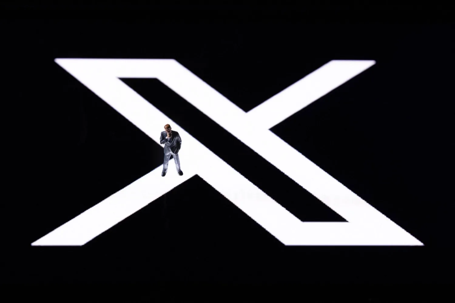 ماسك: «إكس» ستلغي خاصية الحماية التي تتيح للمستخدمين حظر حسابات أخرى (أ.ف.ب)