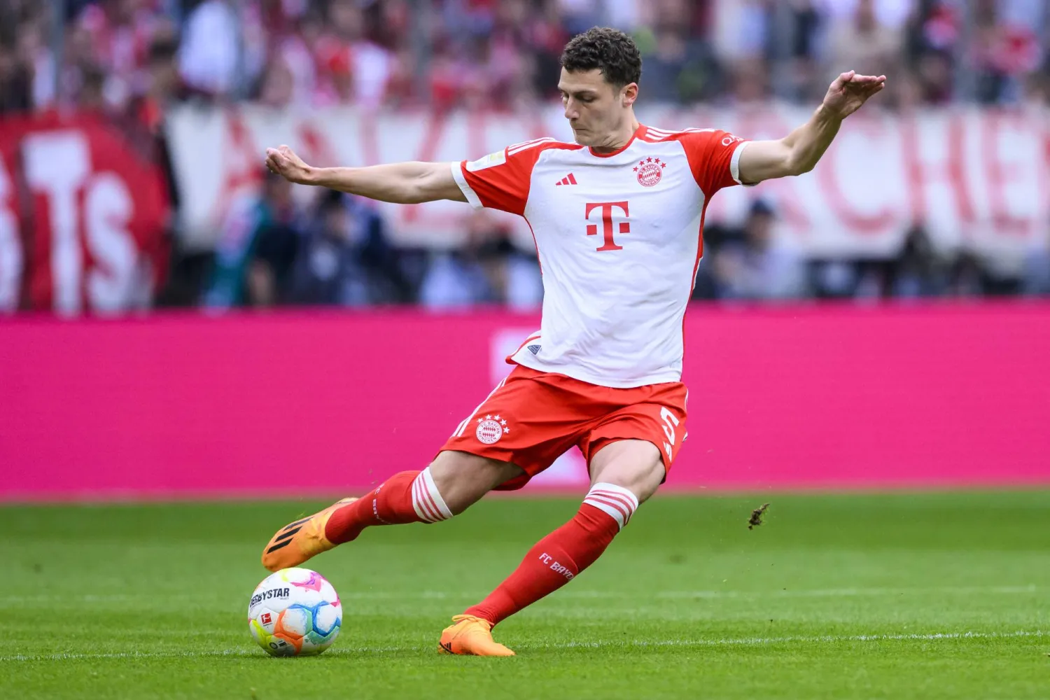 بافار (د.ب.أ)