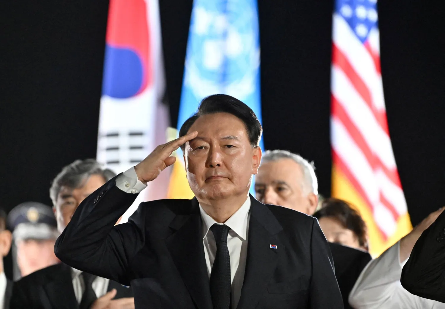 رئيس كوريا الجنوبية يون سوك يول (رويترز)