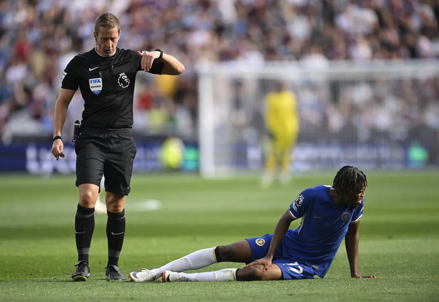 تشوكويميكا سيغيب عن الملاعب نحو 6 أسابيع (رويترز)