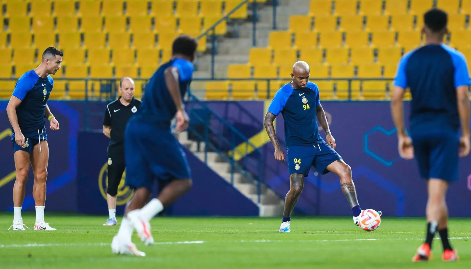 تاليسكا لا يزال النصر يبحث له عن فريق (نادي النصر)