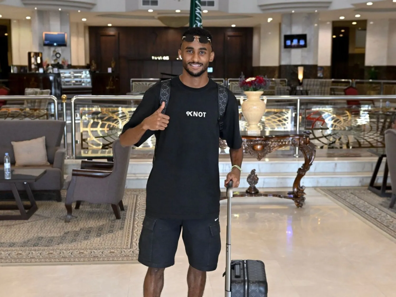 من المنتظر أن يحسم اللاعب متعب الحربي مستقبله في الأيام القادمة (نادي الشباب)