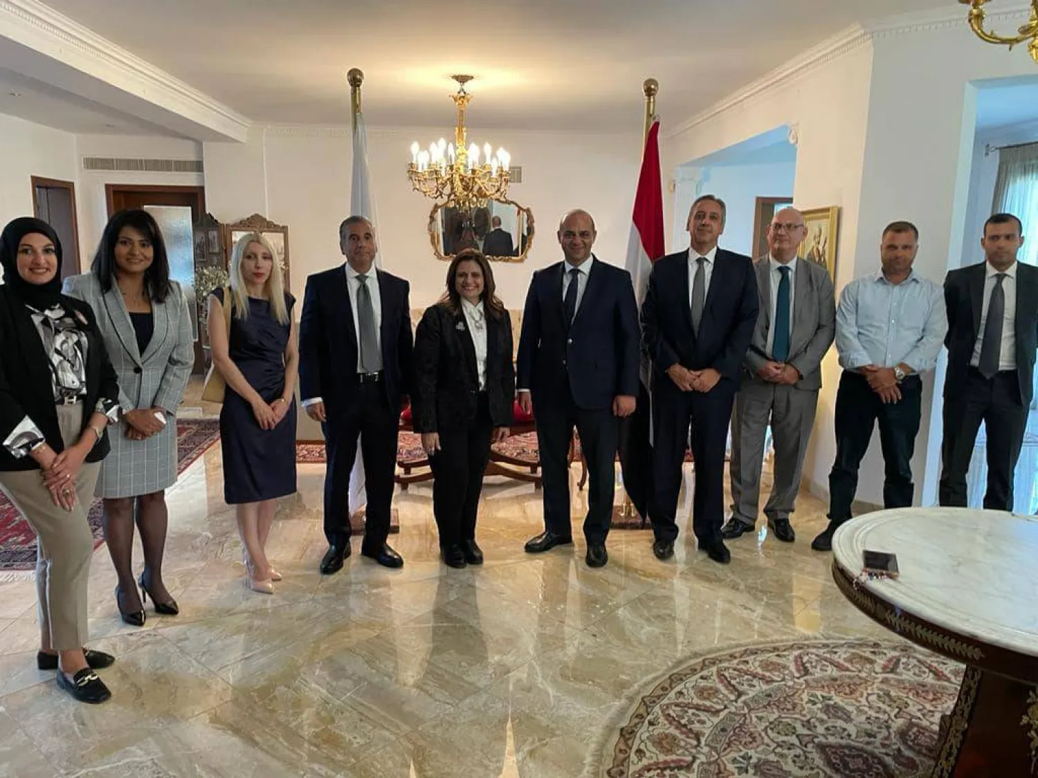 وزيرة الهجرة المصرية خلال لقاء مع وزير العمل القبرصي في نيقوسيا (مجلس الوزراء المصري)