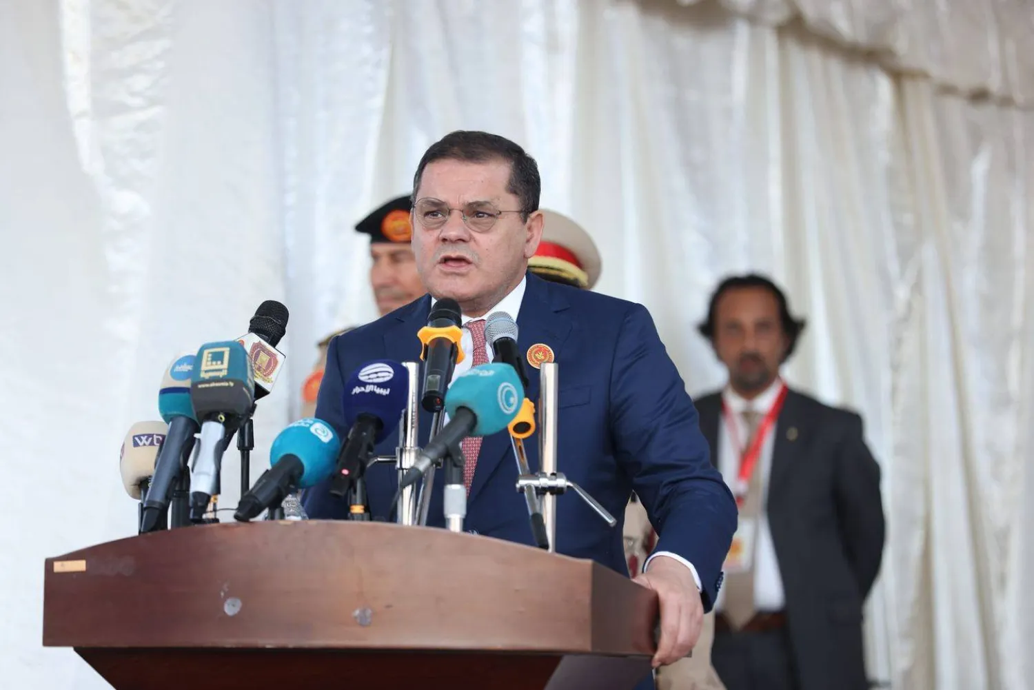 الدبيبة رئيس حكومة «الوحدة» المؤقتة (الحكومة)