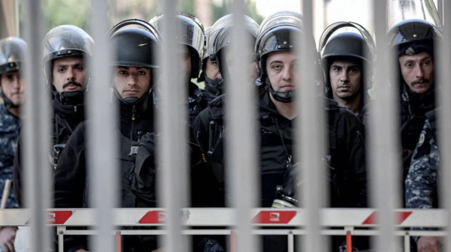 عناصر من الشرطة  اللبنانية (د.ب.أ)