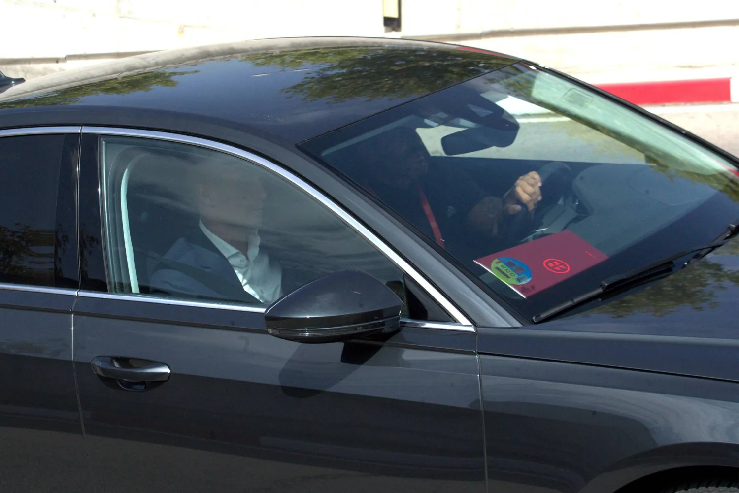 روبياليس في صورة التقطت مؤخرا وهو يستقل سيارته الخاصة (د.ب.أ)