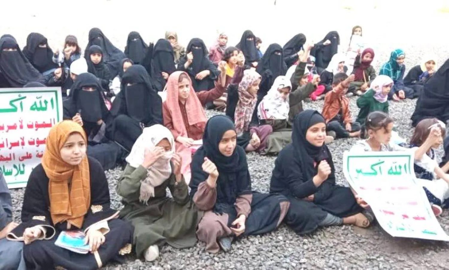 تجبر الجماعة الحوثية الطالبات والنساء على حضور الفعاليات ذات الصبغة الطائفية (إعلام حوثي)
