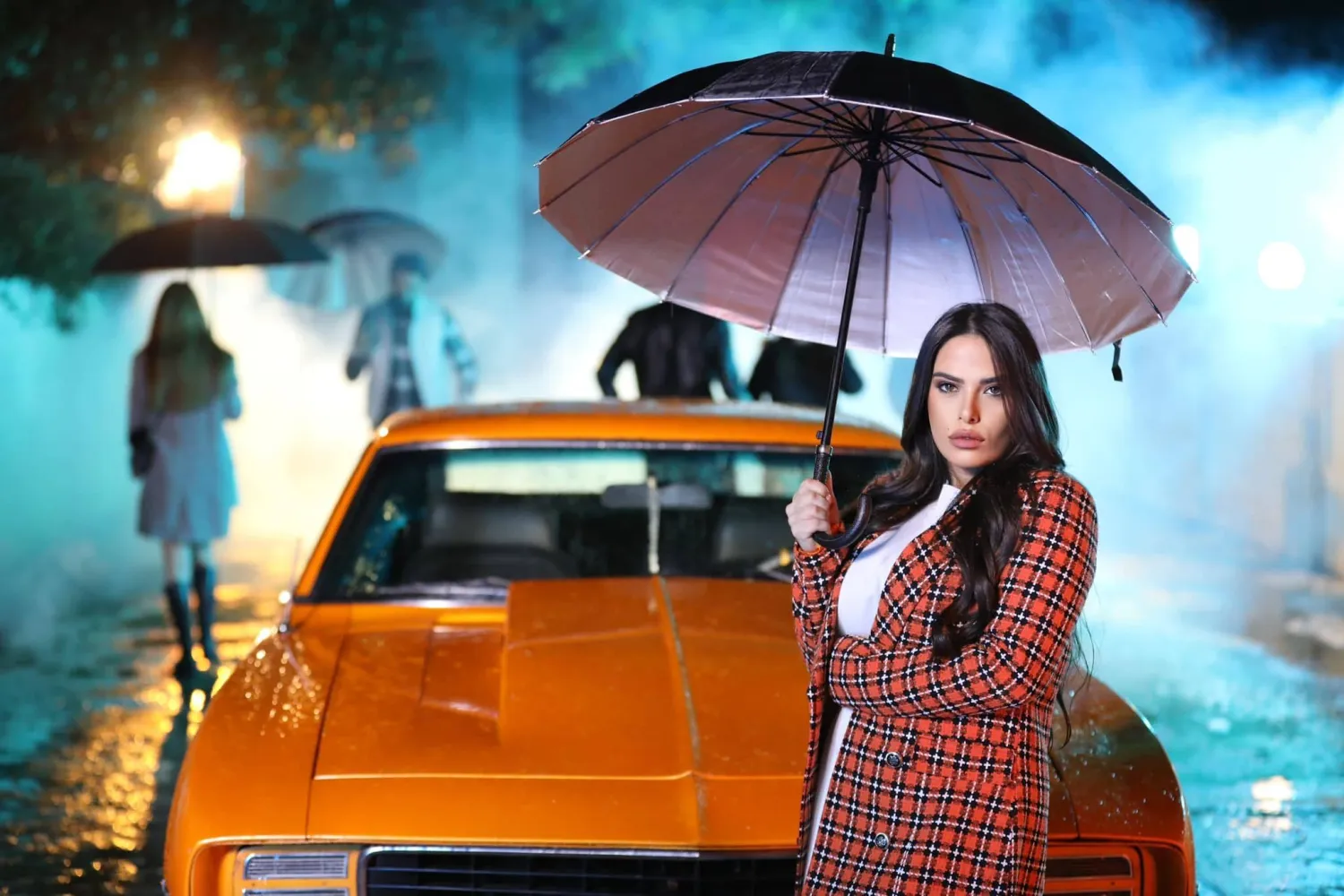 سارة الزكريا  (حسابها على فيسبوك)