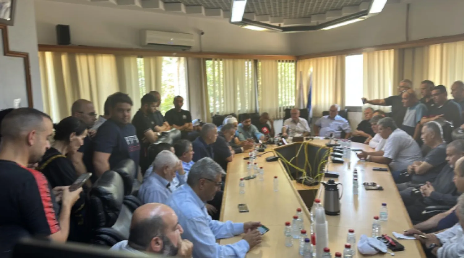 Tira belediyesindeki takip komitesinin bugünkü toplantısı için yayınladığı fotoğraf 