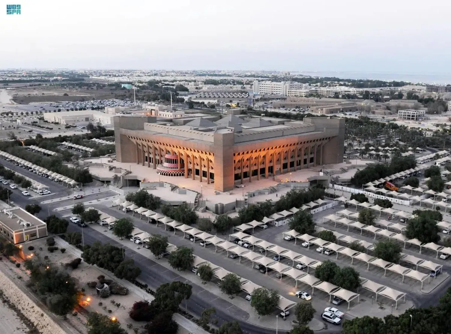 توفر الجبيل 100 فرصة استثمارية بحجم استثمار يقدّر بنحو 5.4 مليار دولار (واس)