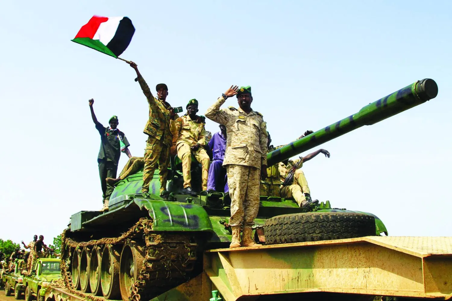 الجيش السوداني يتحدث عن تعزيز قواته في مدينة أمدرمان (أ.ف.ب)