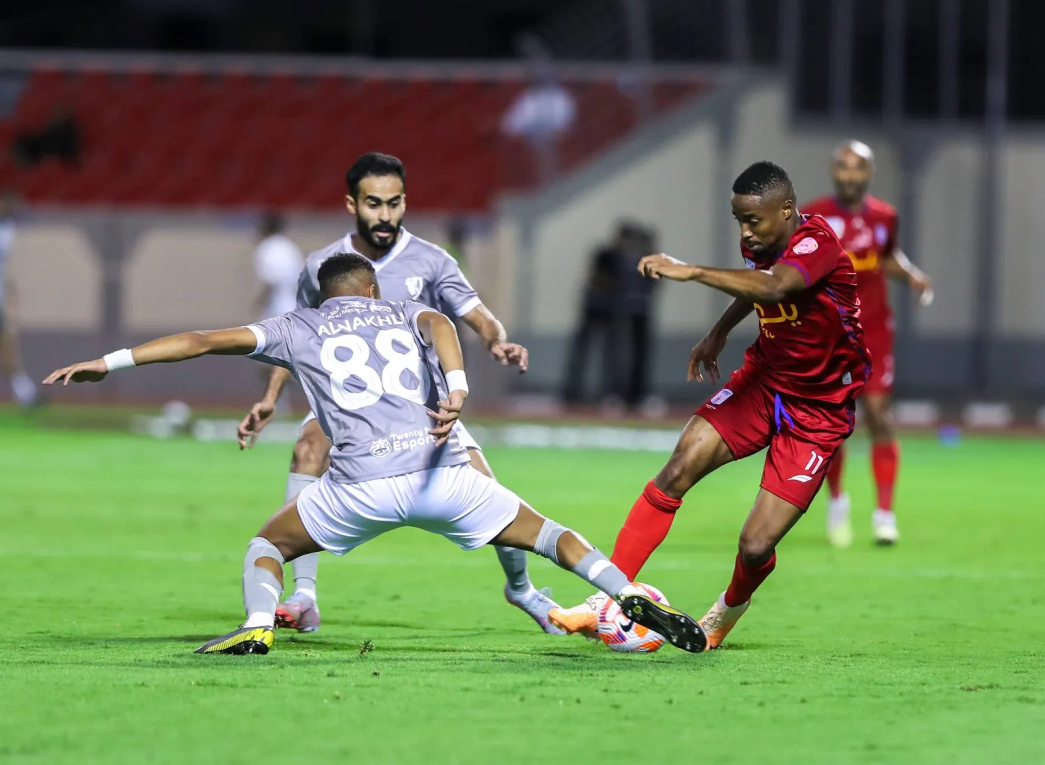 من مباراة الطائي وأبها ضمن الدوري السعودي (تصوير: صالح الغنام)