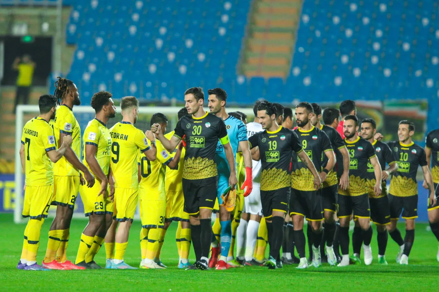 من مواجهة التعاون وسباهان أصفهان الإيراني النسخة الماضية (الشرق الأوسط)