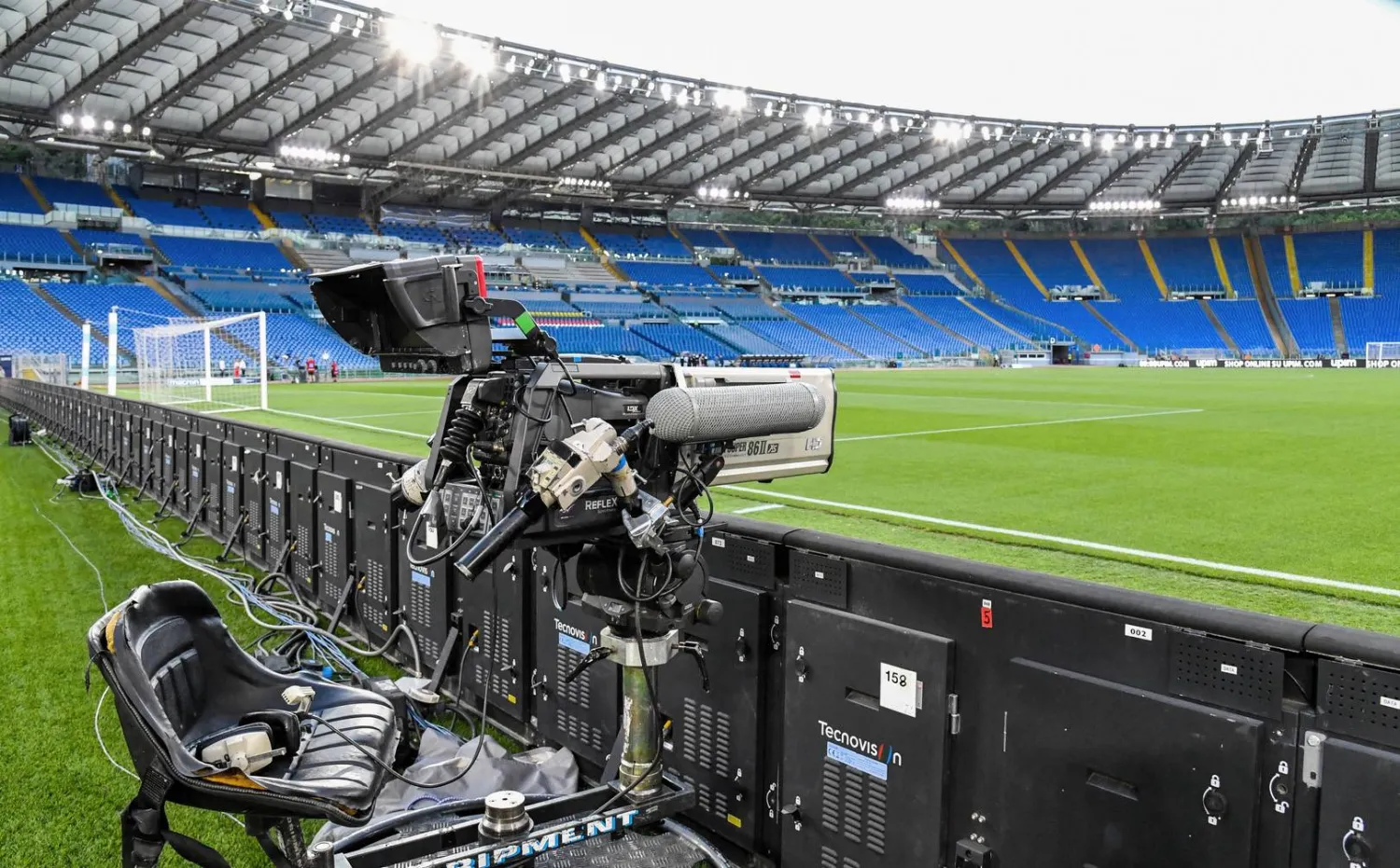 رابطة الدوري الإيطالي أجلت بيع بث المباريات في إيطاليا (الشرق الأوسط)