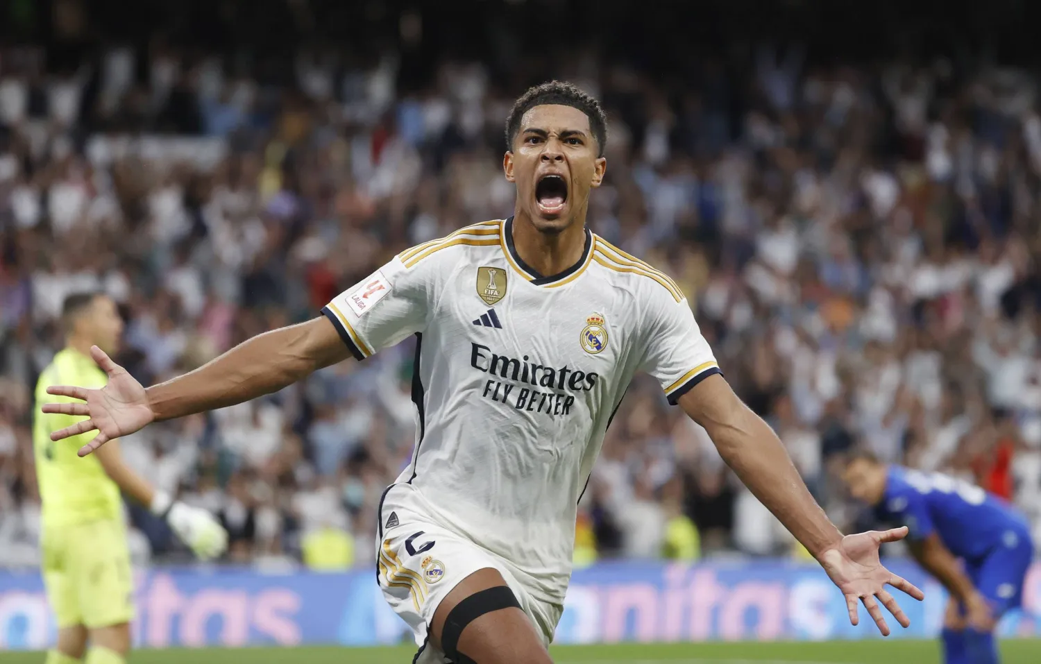 بيلينغهام  لاعب ريال مدريد الإسباني على قائمة أفضل لاعب شاب (إ.ب.أ)