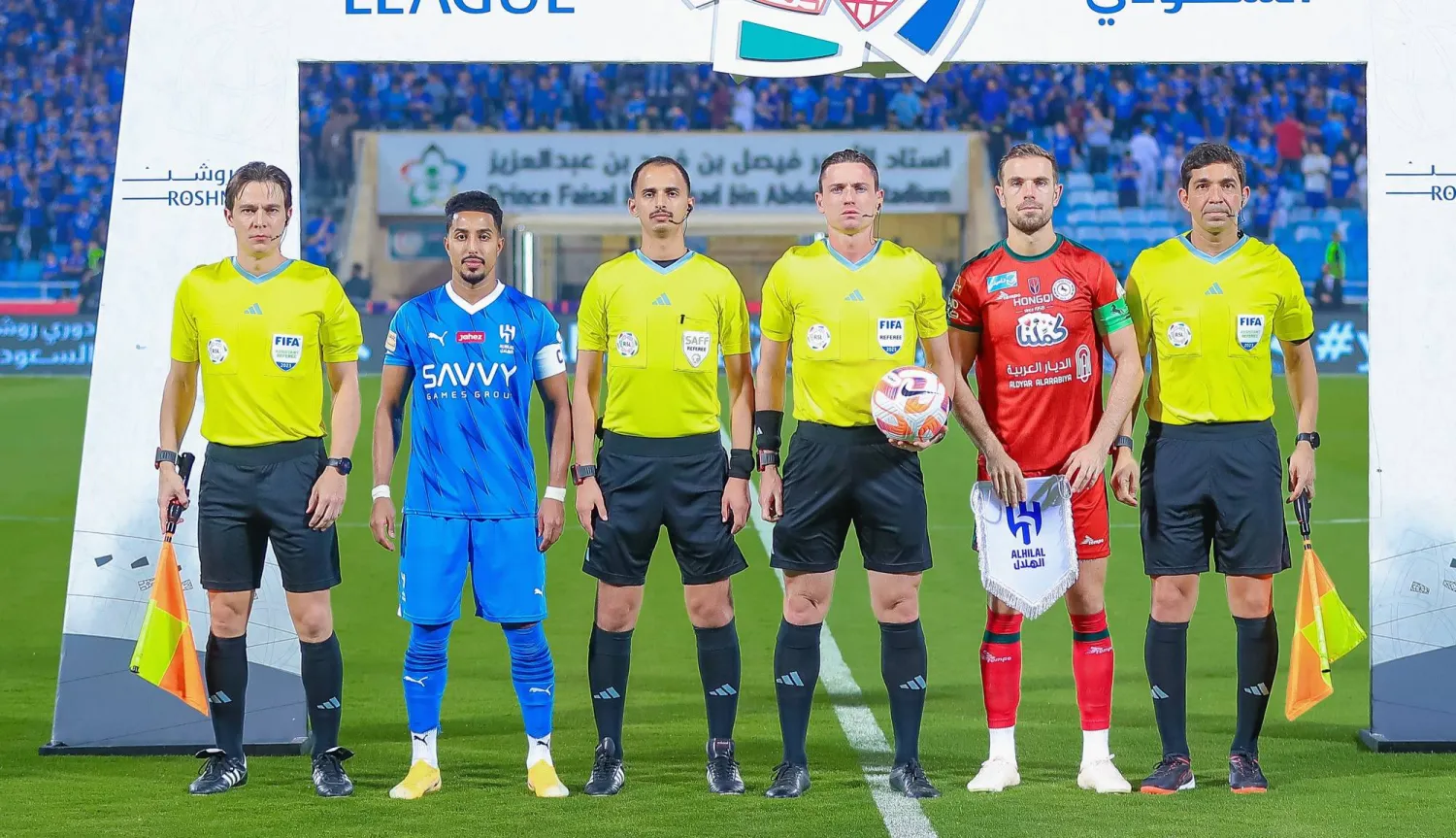 طاقم تحكيم برازيلي قاد مواجهة الهلال والاتفاق (الشرق الأوسط) 