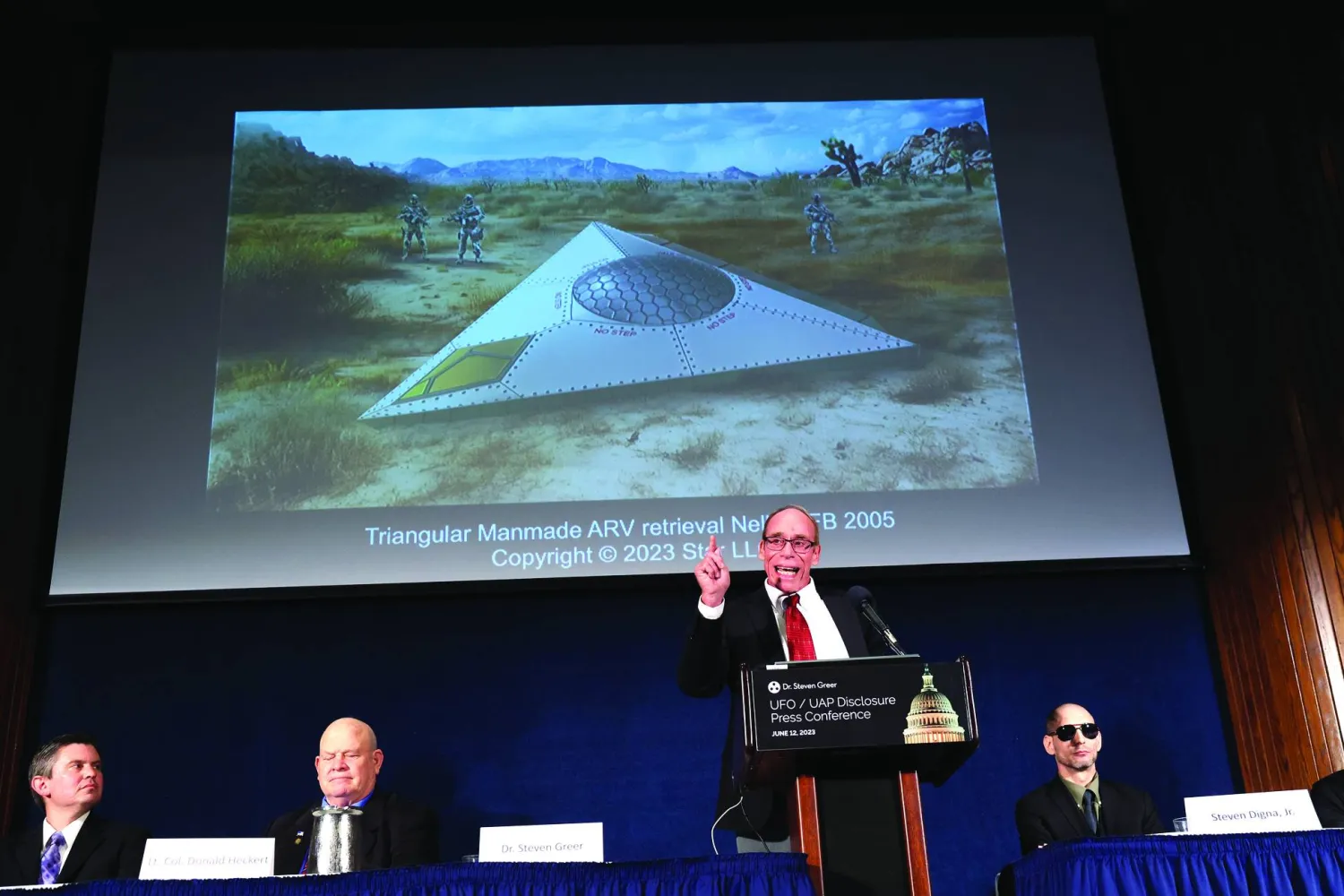 
ستيفن غرير يتحدث في مؤتمر صحافي بواشنطن 12 يونيو 2023 (غيتي)