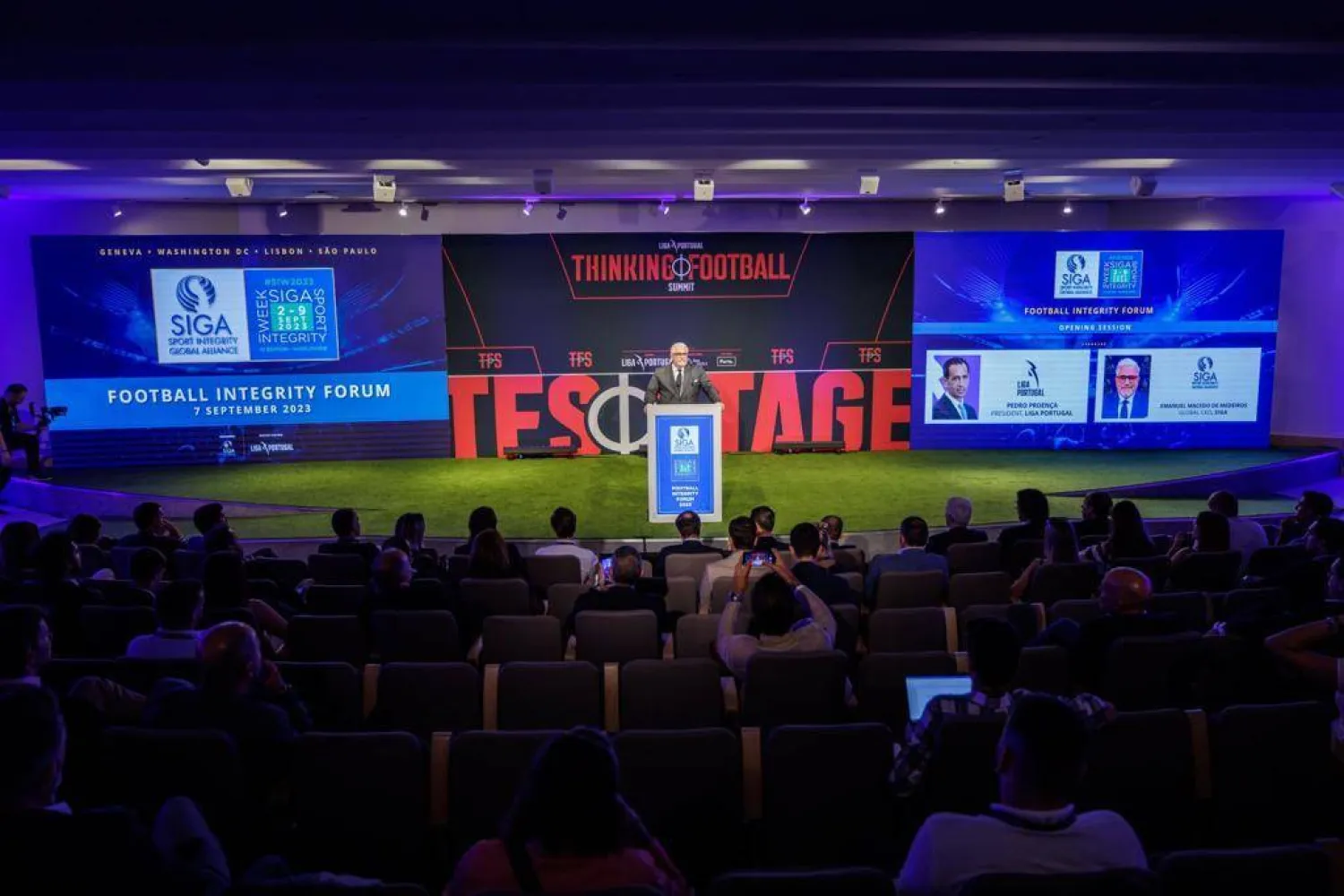 جانب من أعمال أسبوع النزاهة في الرياض (قنا)