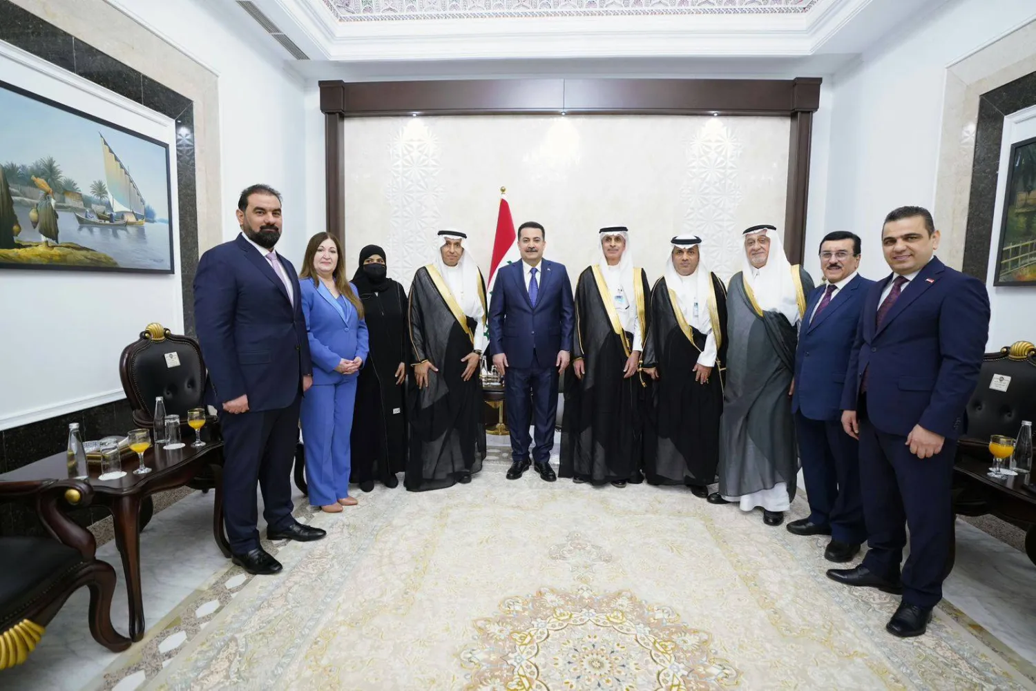 رئيس الوزراء العراقي لدى استقباله وفد مجلس الشورى السعودي (رئاسة الوزراء)